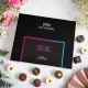 VEGANE PRALINEN GESCHENKBOX MIT & OHNE ALKOHOL - Edle handgemachte vegane Pralinen aus feinstem Confiserie-Edelkakao, stilvoll verpackt in einer hochwertigen FirstClass-Geschenkbox. Exklusiver Schokoladengenuss für besondere Anlässe