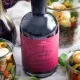 GOURMET-ESSIG IN DER GESCHENKFLASCHE - Hochwertiger Gourmet-Essig zum Verfeinern von Salaten, Getränken & Speisen, stilvoll abgefüllt in einer edlen Geschenkflasche. Die besondere Geschenkidee für Feinschmecker & Genießer