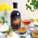 PREMIUM-LIKÖR IN DER GESCHENKFLASCHE - Hochwertiger Premium-Likör, von Hand abgefüllt und stilvoll präsentiert in einer edlen Geschenkflasche. Die besondere Geschenkidee für Genießer & exklusive Genussmomente