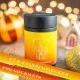 HANDWERK STATT MASSENWARE - Edition \God Jul, yellow\: Während andere auf günstige Rezepturen und industrielle Fertigung setzen, überzeugen unsere Nougat-Mandeln durch Tiefe, Finesse und ein Geschmackserlebnis mit Suchtpotenzial
