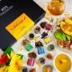 TEE SET IN DER GESCHENKBOX - 24 Sorten premium loser Tee als exklusives Probierset, stilvoll verpackt in einer edlen Geschenkbox mit Rezept-Booklet. Die besondere Geschenkidee für Teeliebhaber, Genießer & entspannte Wohlfühlmomente