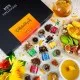 TEE SET IN DER GESCHENKBOX - 24 Sorten premium loser Tee als exklusives Probierset, stilvoll verpackt in einer edlen Geschenkbox mit Rezept-Booklet. Die besondere Geschenkidee für Teeliebhaber, Genießer & entspannte Wohlfühlmomente