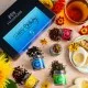 TEE SET IN DER GESCHENKBOX - 5 Sorten premium loser Tee als exklusives Probierset, stilvoll verpackt in einer edlen Geschenkbox mit Rezept-Booklet. Die besondere Geschenkidee für Teeliebhaber, Genießer & entspannte Wohlfühlmomente
