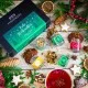 TEE SET IN DER GESCHENKBOX - 5 Sorten premium loser Tee als exklusives Probierset, stilvoll verpackt in einer edlen Geschenkbox mit Rezept-Booklet. Die besondere Geschenkidee für Teeliebhaber, Genießer & entspannte Wohlfühlmomente