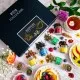 TEE SET IN DER GESCHENKBOX - 12 Sorten premium loser Tee als exklusives Probierset, stilvoll verpackt in einer edlen Geschenkbox mit Rezept-Booklet. Die besondere Geschenkidee für Teeliebhaber, Genießer & entspannte Wohlfühlmomente