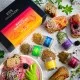 GEWÜRZ SET IN DER GESCHENKBOX - 5 Gewürze aus aller Welt als exklusive Gourmet-Selektion, stilvoll verpackt in einer hochwertigen Geschenkbox mit Rezept-Booklet. Die besondere Geschenkidee für Feinschmecker, Hobbyköche & Genussmomente
