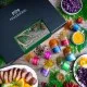 GEWÜRZ SET IN DER GESCHENKBOX - 24 Gewürze aus aller Welt als exklusive Gourmet-Selektion, stilvoll verpackt in einer hochwertigen Geschenkbox mit Rezept-Booklet. Die besondere Geschenkidee für Feinschmecker, Hobbyköche & Genussmomente
