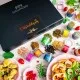 GEWÜRZ SET IN DER GESCHENKBOX - 24 Gewürze aus aller Welt als exklusive Gourmet-Selektion, stilvoll verpackt in einer hochwertigen Geschenkbox mit Rezept-Booklet. Die besondere Geschenkidee für Feinschmecker, Hobbyköche & Genussmomente
