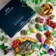GEWÜRZ SET IN DER GESCHENKBOX - 12 Gewürze aus aller Welt als exklusive Gourmet-Selektion, stilvoll verpackt in einer hochwertigen Geschenkbox mit Rezept-Booklet. Die besondere Geschenkidee für Feinschmecker, Hobbyköche & Genussmomente