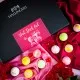 BADEBOMBEN SET IN DER GESCHENKBOX - 24x Badekugeln & Bath Bombs für entspannende Wellness-, Spa- & Wohlfühlmomente, stilvoll verpackt in einer edlen Geschenkbox. Die besondere Geschenkidee für Frauen, Entspannung & Me-Time