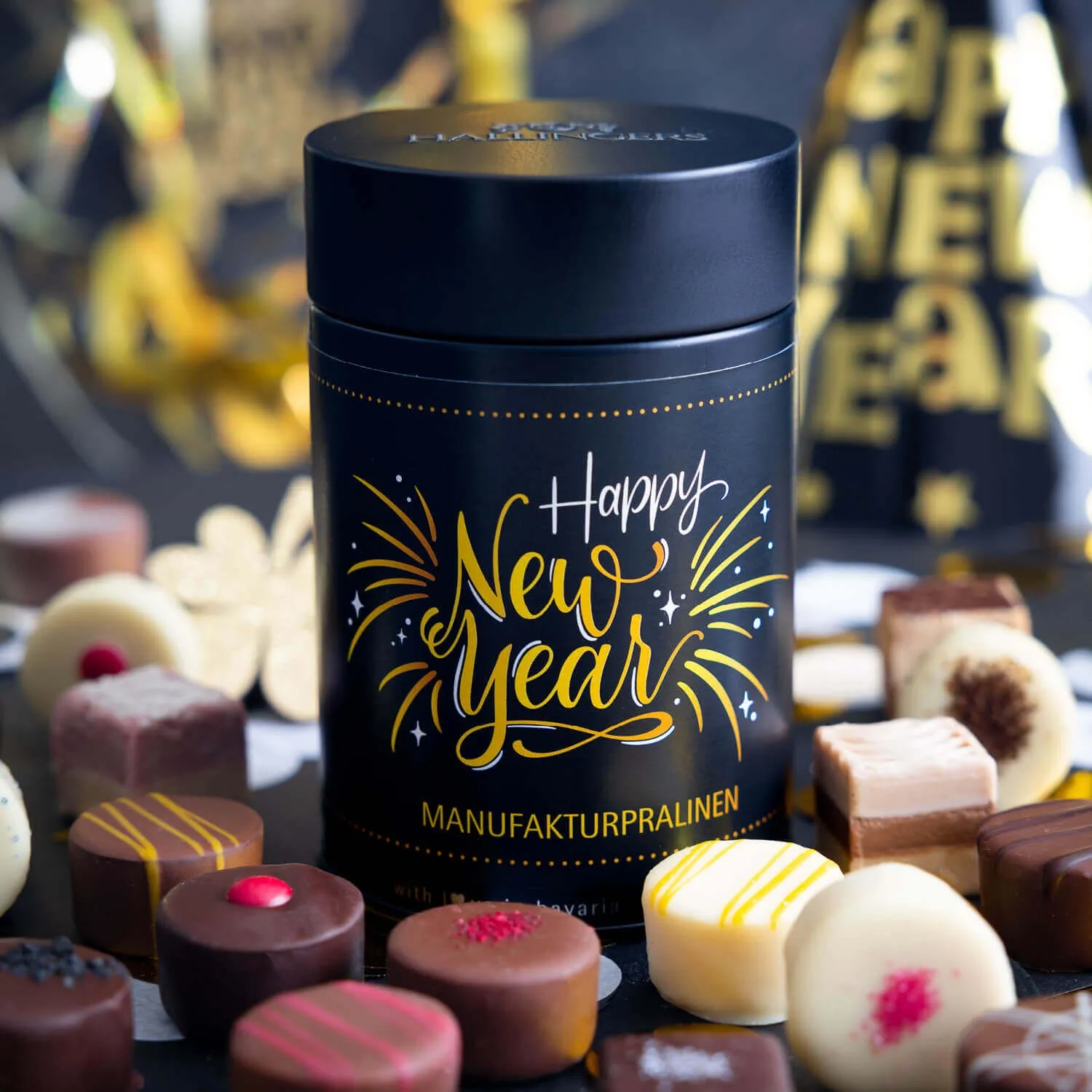 PRALINEN IN DER GESCHENKDOSE OHNE ALKOHOL - Edle handgemachte Pralinen aus feinstem Confiserie-Edelkakao, stilvoll verpackt in einer hochwertigen Geschenkdose. Perfekt als exklusives Geschenk für besondere Genussmomente