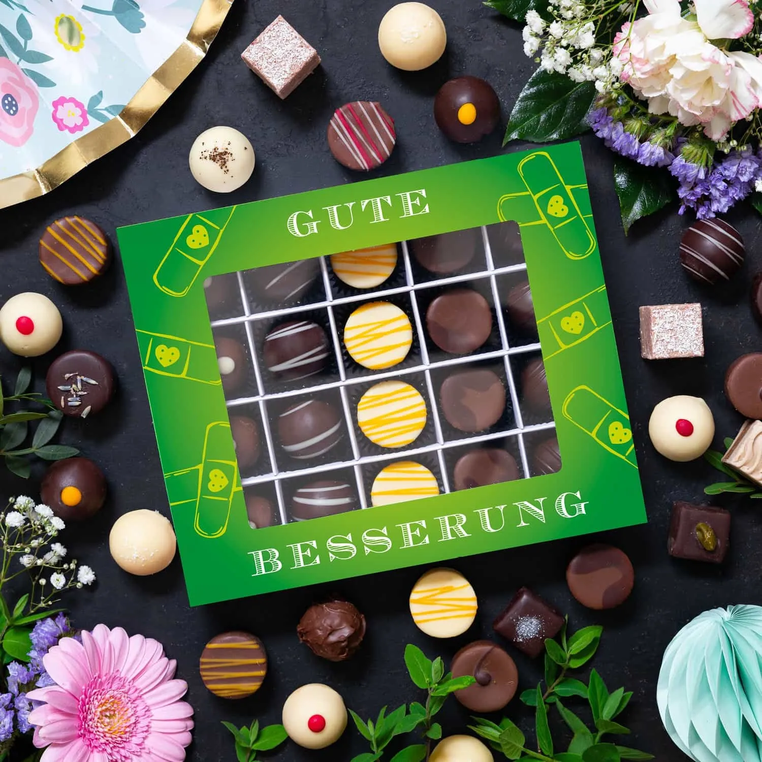 PRALINEN GESCHENKBOX OHNE ALKOHOL - Edle handgemachte Pralinen aus feinstem Confiserie-Edelkakao, stilvoll verpackt in einer hochwertigen XL-Geschenkbox. Exklusiver Schokoladengenuss für besondere Anlässe & genussvolle Momente