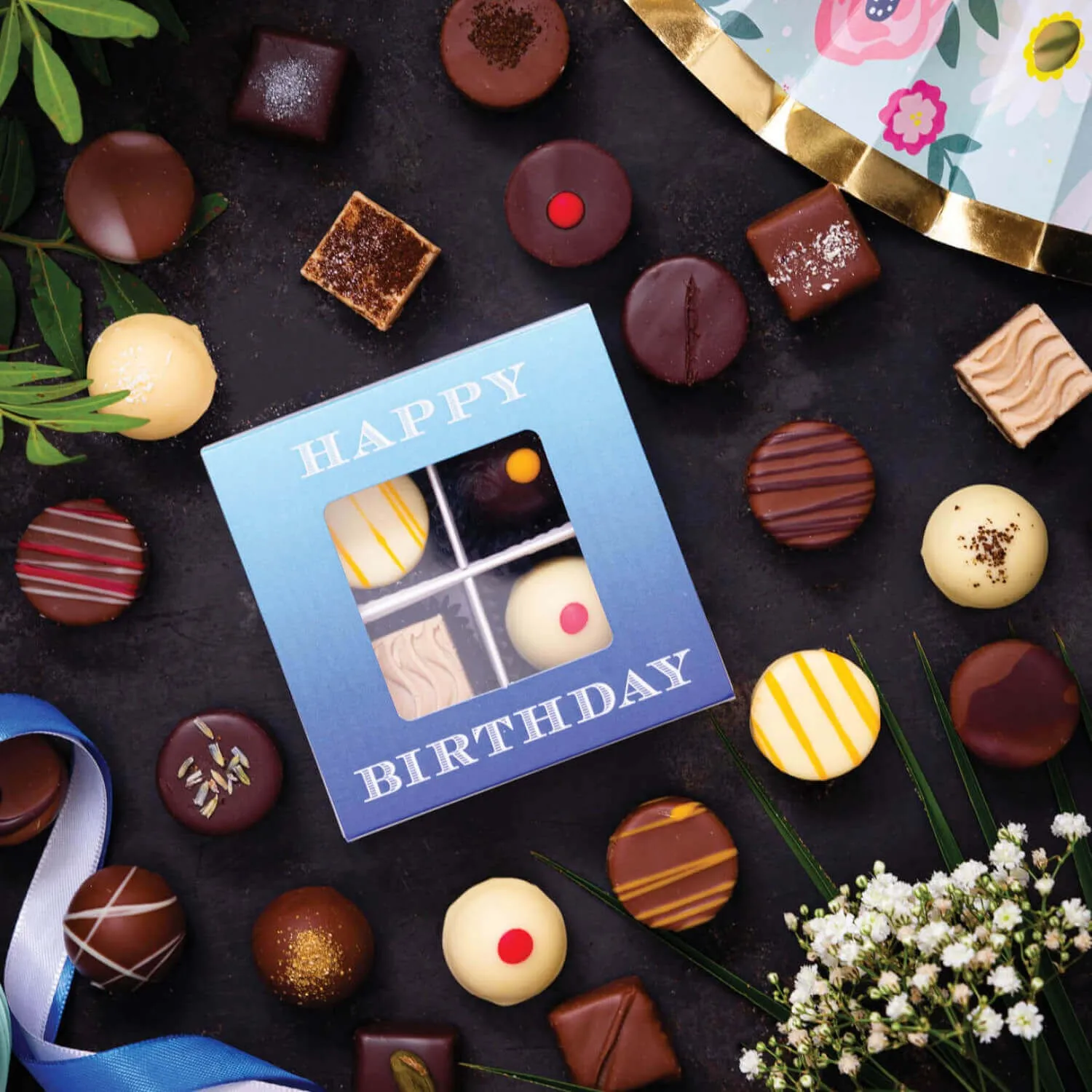 PRALINEN GESCHENKBOX OHNE ALKOHOL - Edle handgemachte Pralinen aus feinstem Confiserie-Edelkakao, stilvoll verpackt in einer hochwertigen Geschenkbox. Exklusiver Schokoladengenuss für besondere Anlässe & genussvolle Momente