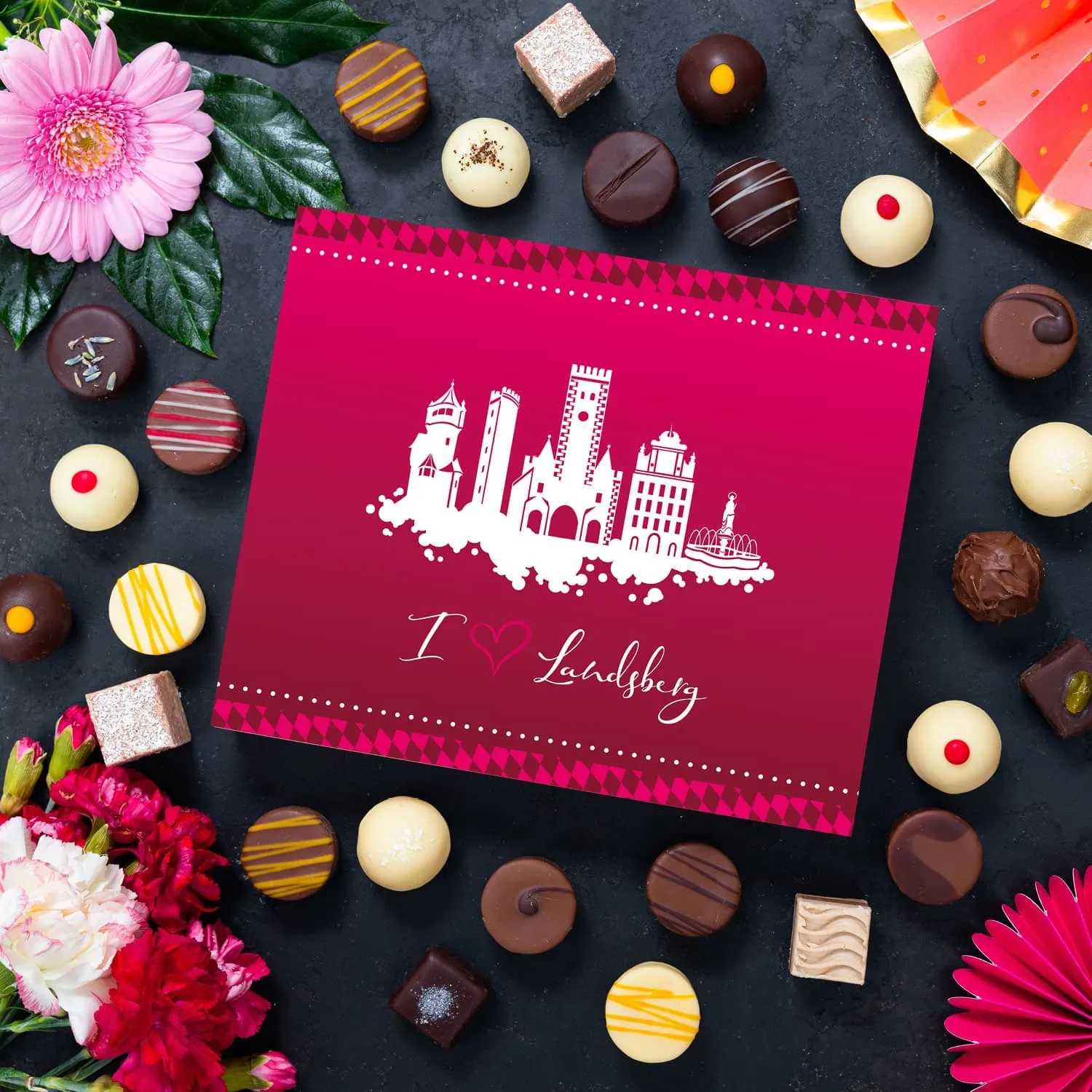 PRALINEN GESCHENKBOX OHNE ALKOHOL - Edle handgemachte Pralinen aus feinstem Confiserie-Edelkakao, stilvoll verpackt in einer hochwertigen XL-Geschenkbox. Exklusiver Schokoladengenuss für besondere Anlässe & genussvolle Momente