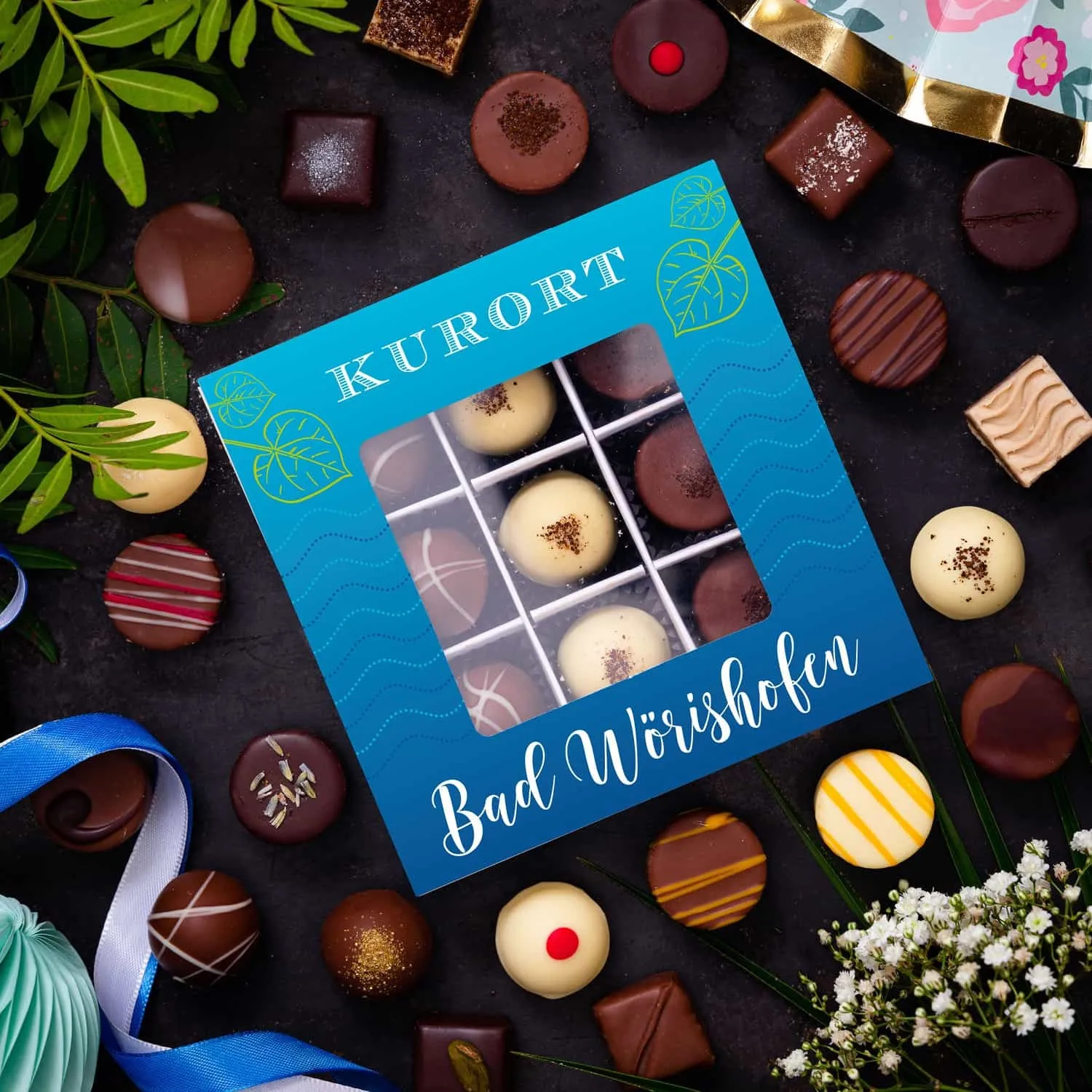 PRALINEN GESCHENKBOX OHNE ALKOHOL - Edle handgemachte Pralinen aus feinstem Confiserie-Edelkakao, stilvoll verpackt in einer hochwertigen L-Geschenkbox. Exklusiver Schokoladengenuss für besondere Anlässe & genussvolle Momente