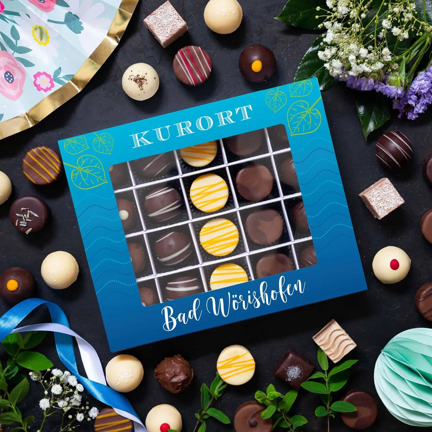 PRALINEN GESCHENKBOX OHNE ALKOHOL - Edle handgemachte Pralinen aus feinstem Confiserie-Edelkakao, stilvoll verpackt in einer hochwertigen XL-Geschenkbox. Exklusiver Schokoladengenuss für besondere Anlässe & genussvolle Momente