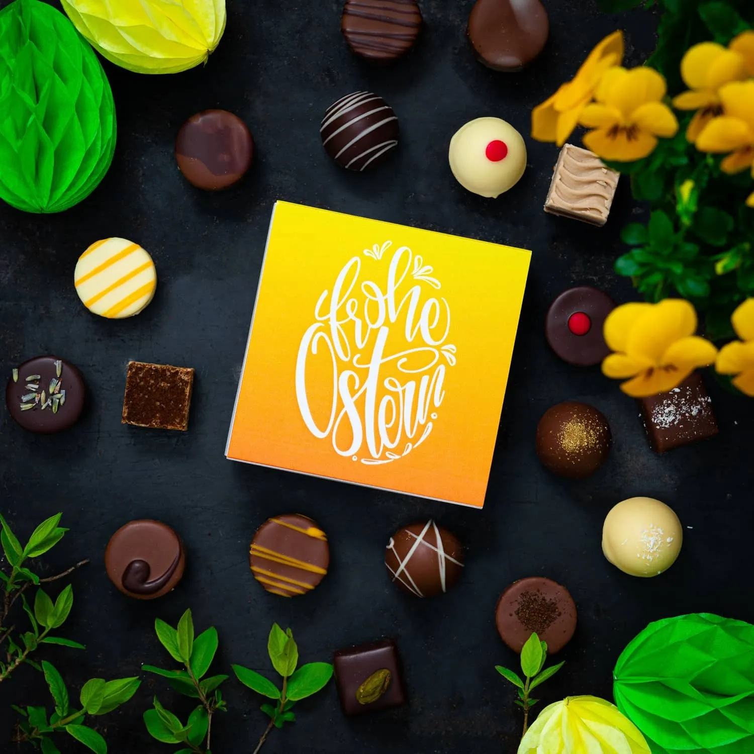 PRALINEN GESCHENKBOX OHNE ALKOHOL - Edle handgemachte Pralinen aus feinstem Confiserie-Edelkakao, stilvoll verpackt in einer hochwertigen Geschenkbox. Exklusiver Schokoladengenuss für besondere Anlässe & genussvolle Momente