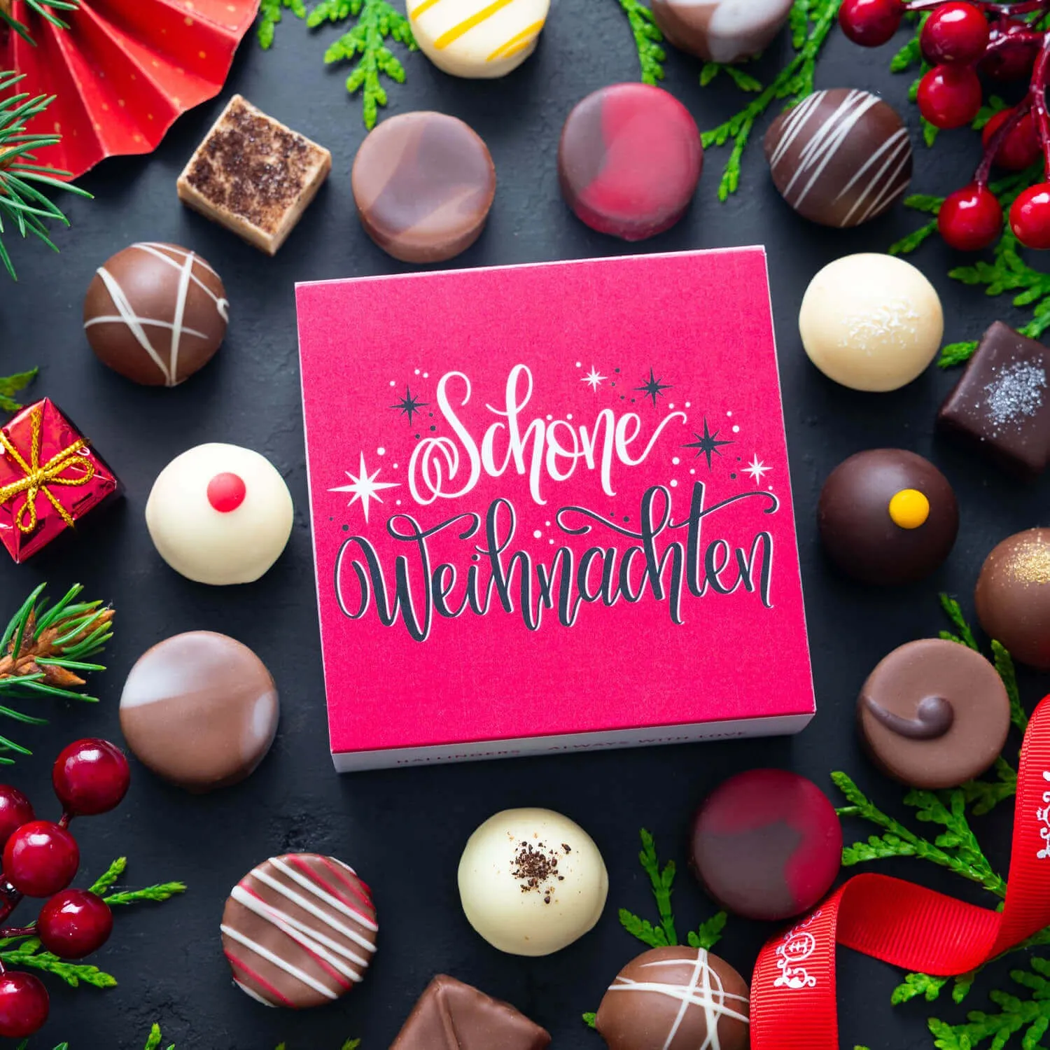 PRALINEN GESCHENKBOX OHNE ALKOHOL - Edle handgemachte Pralinen aus feinstem Confiserie-Edelkakao, stilvoll verpackt in einer hochwertigen Geschenkbox. Exklusiver Schokoladengenuss für besondere Anlässe & genussvolle Momente