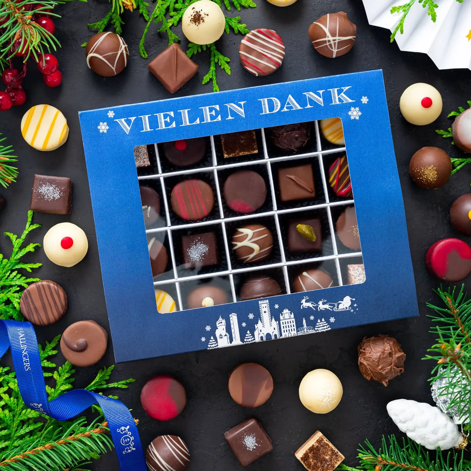 PRALINEN GESCHENKBOX MIT & OHNE ALKOHOL - Edle handgemachte Pralinen aus feinstem Confiserie-Edelkakao, stilvoll verpackt in einer hochwertigen XL-Geschenkbox. Exklusiver Schokoladengenuss für besondere Anlässe & genussvolle Momente