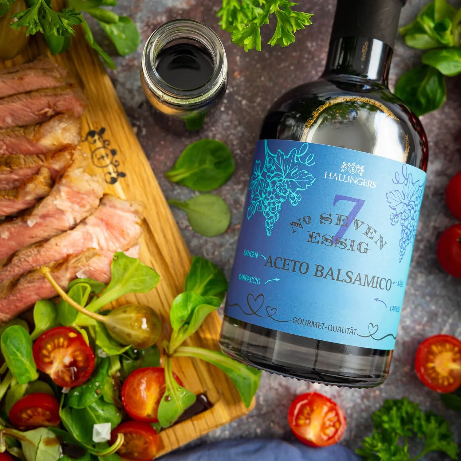 GOURMET-ESSIG IN DER GESCHENKFLASCHE - Hochwertiger Gourmet-Essig zum Verfeinern von Salaten, Getränken & Speisen, stilvoll abgefüllt in einer edlen Geschenkflasche. Die besondere Geschenkidee für Feinschmecker & Genießer
