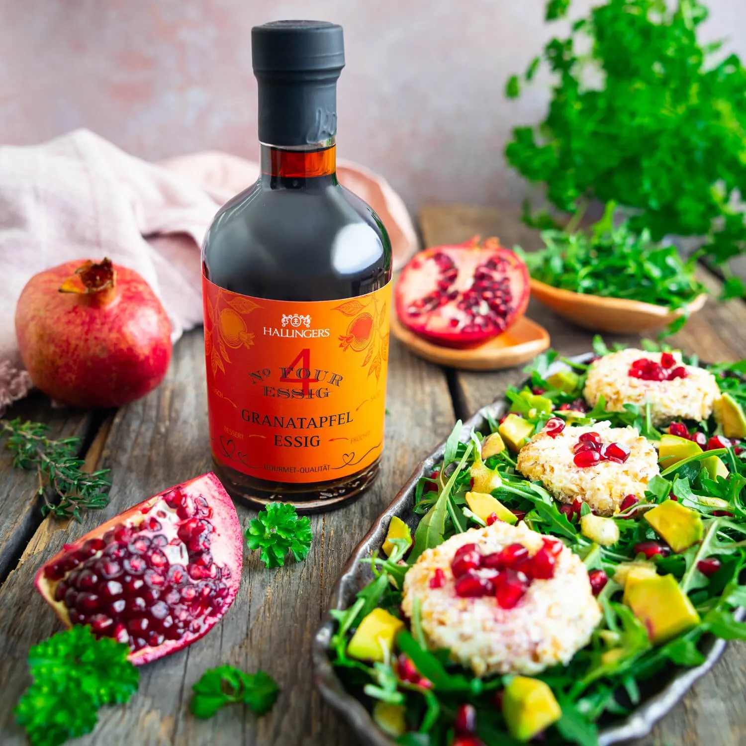 GOURMET-ESSIG IN DER GESCHENKFLASCHE - Hochwertiger Gourmet-Essig zum Verfeinern von Salaten, Getränken & Speisen, stilvoll abgefüllt in einer edlen Geschenkflasche. Die besondere Geschenkidee für Feinschmecker & Genießer