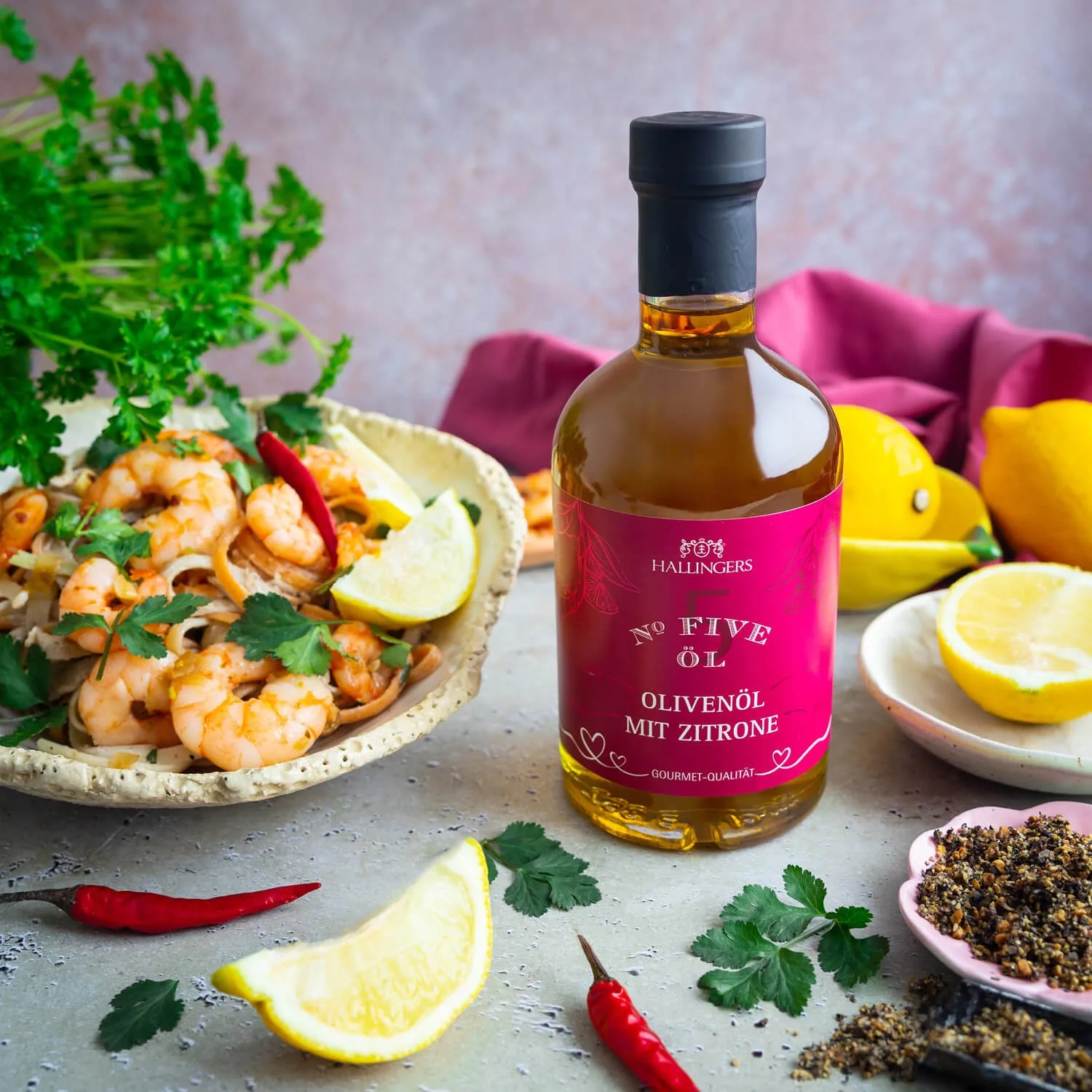 PREMIUM-ÖL IN DER GESCHENKFLASCHE - Hochwertiges Premium-Öl zum Würzen, Marinieren & Grillen, stilvoll abgefüllt in einer edlen Geschenkflasche. Die besondere Geschenkidee für Feinschmecker, Hobbyköche & Genießer