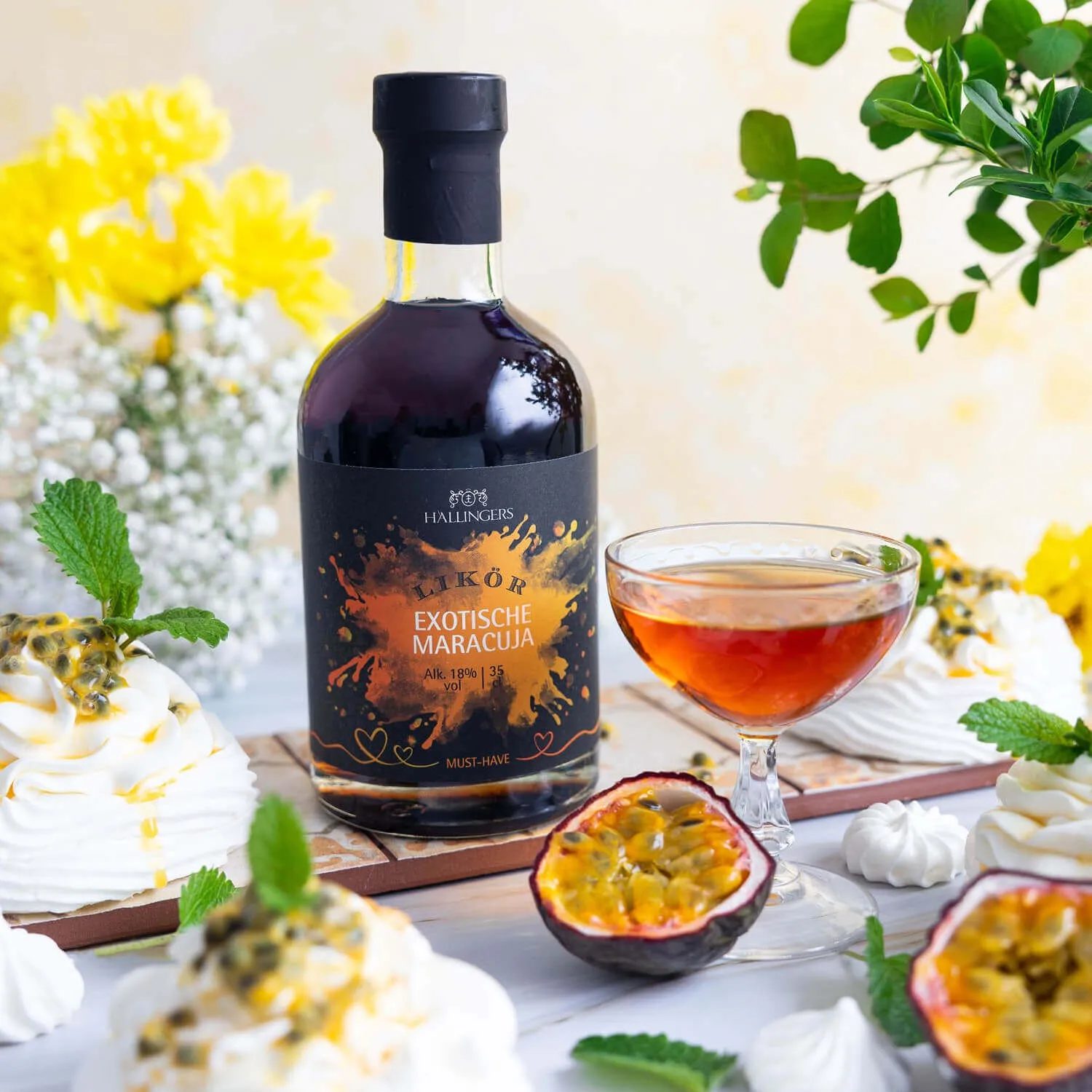 PREMIUM-LIKÖR IN DER GESCHENKFLASCHE - Hochwertiger Premium-Likör, von Hand abgefüllt und stilvoll präsentiert in einer edlen Geschenkflasche. Die besondere Geschenkidee für Genießer & exklusive Genussmomente