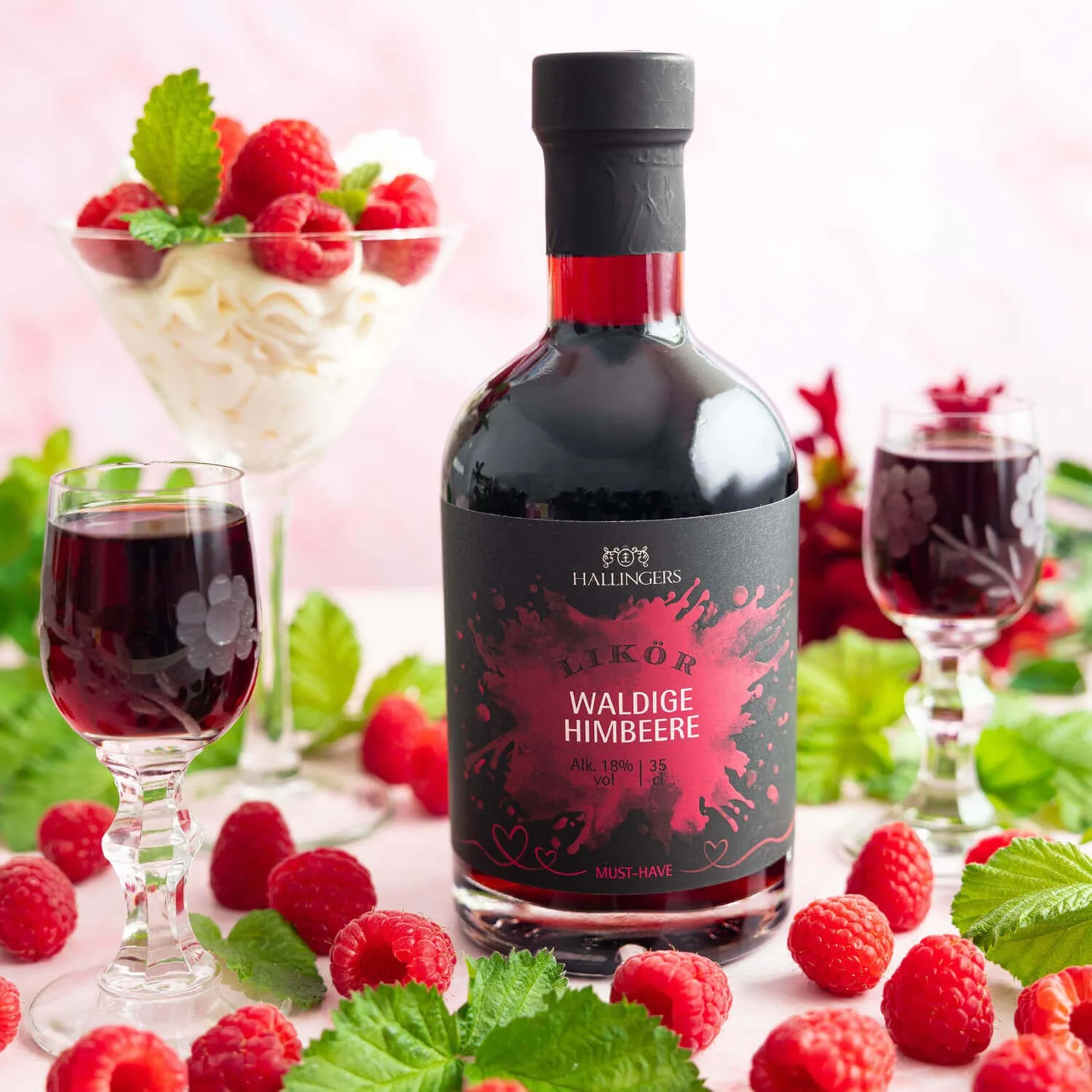 PREMIUM-LIKÖR IN DER GESCHENKFLASCHE - Hochwertiger Premium-Likör, von Hand abgefüllt und stilvoll präsentiert in einer edlen Geschenkflasche. Die besondere Geschenkidee für Genießer & exklusive Genussmomente
