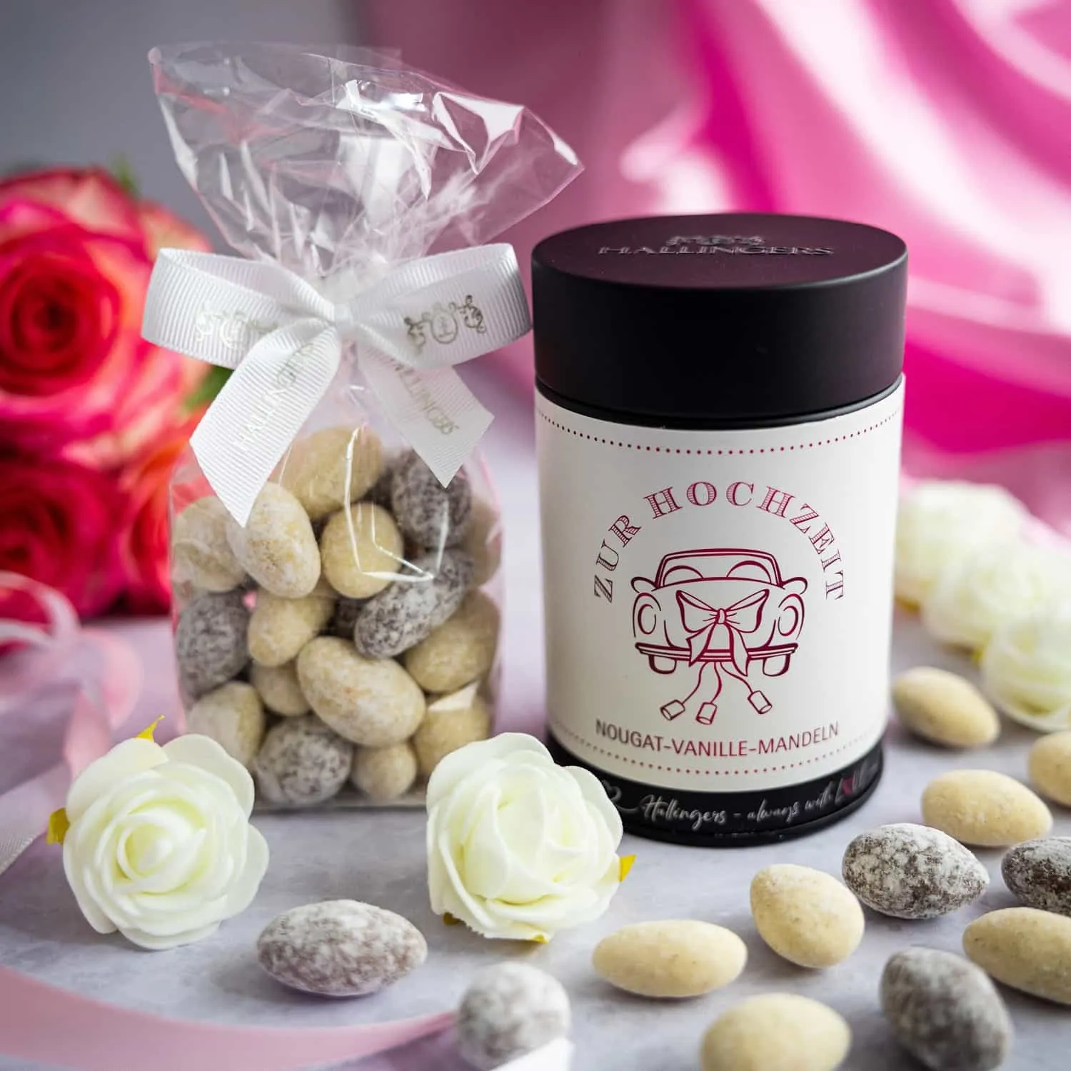 NOUGAT-MANDELN OHNE ALKOHOL - Von Hand in der Manufaktur schokolierte Mandeln mit feinem Vanille-Nougat, stilvoll verpackt in einer hochwertigen Geschenkdose. Exklusiver Genuss für Feinschmecker & die besondere Geschenkidee