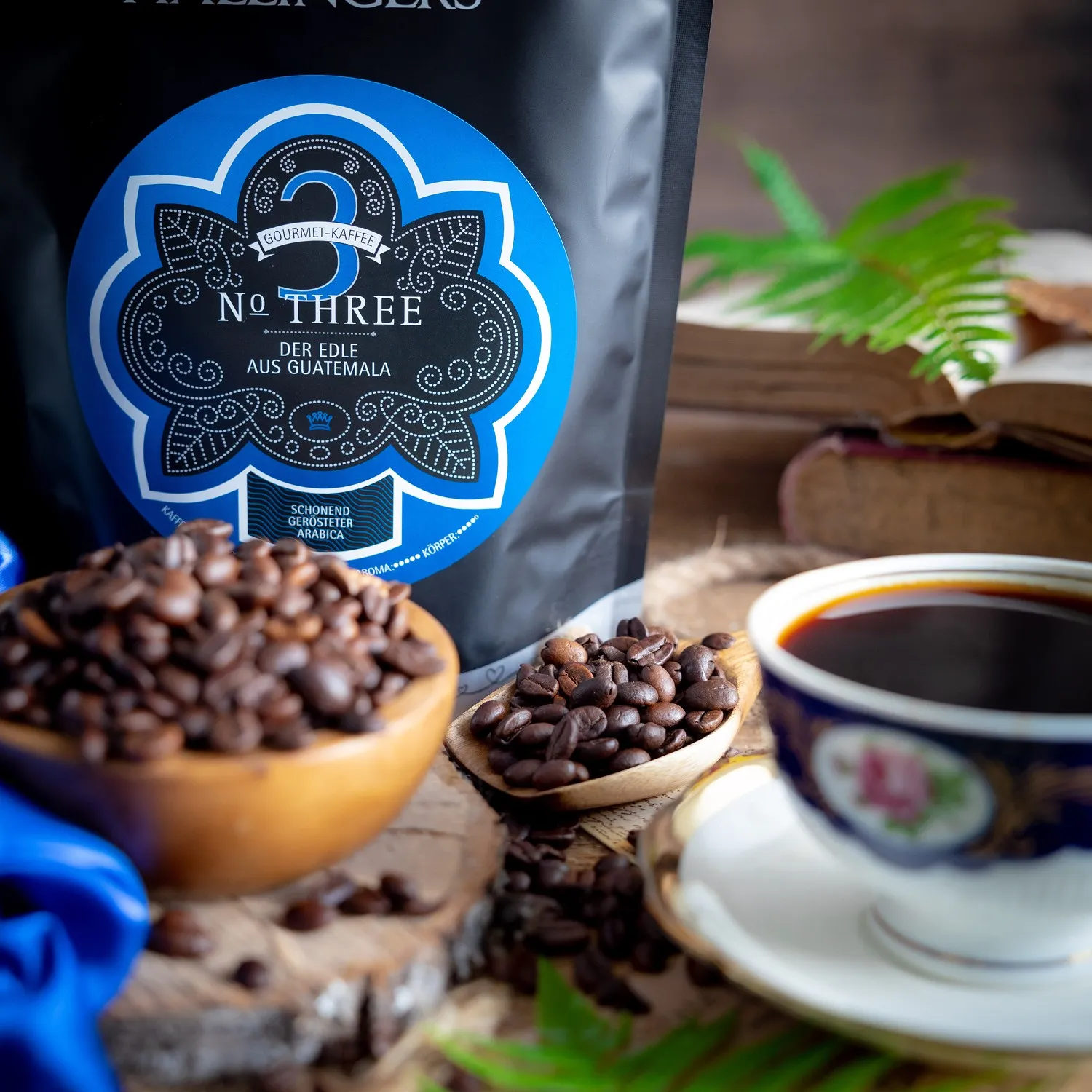 EDEL-KAFFEE - Schonend langzeitgerösteter Kaffee bei niedrigen Temperaturen für besonders aromatischen & ausgewogenen Kaffeegenuss. Die besondere Geschenkidee für Kaffeeliebhaber, Feinschmecker & genussvolle Kaffeemomente