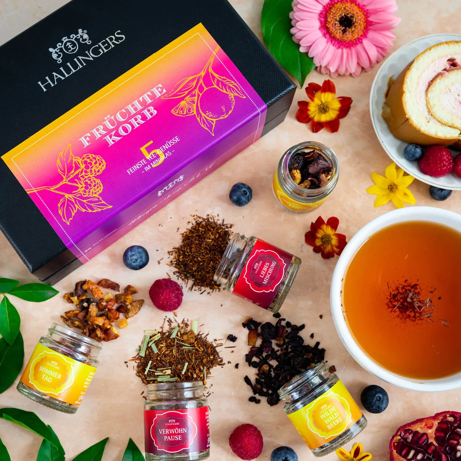 TEE SET IN DER GESCHENKBOX - 5 Sorten premium loser Tee als exklusives Probierset, stilvoll verpackt in einer edlen Geschenkbox mit Rezept-Booklet. Die besondere Geschenkidee für Teeliebhaber, Genießer & entspannte Wohlfühlmomente