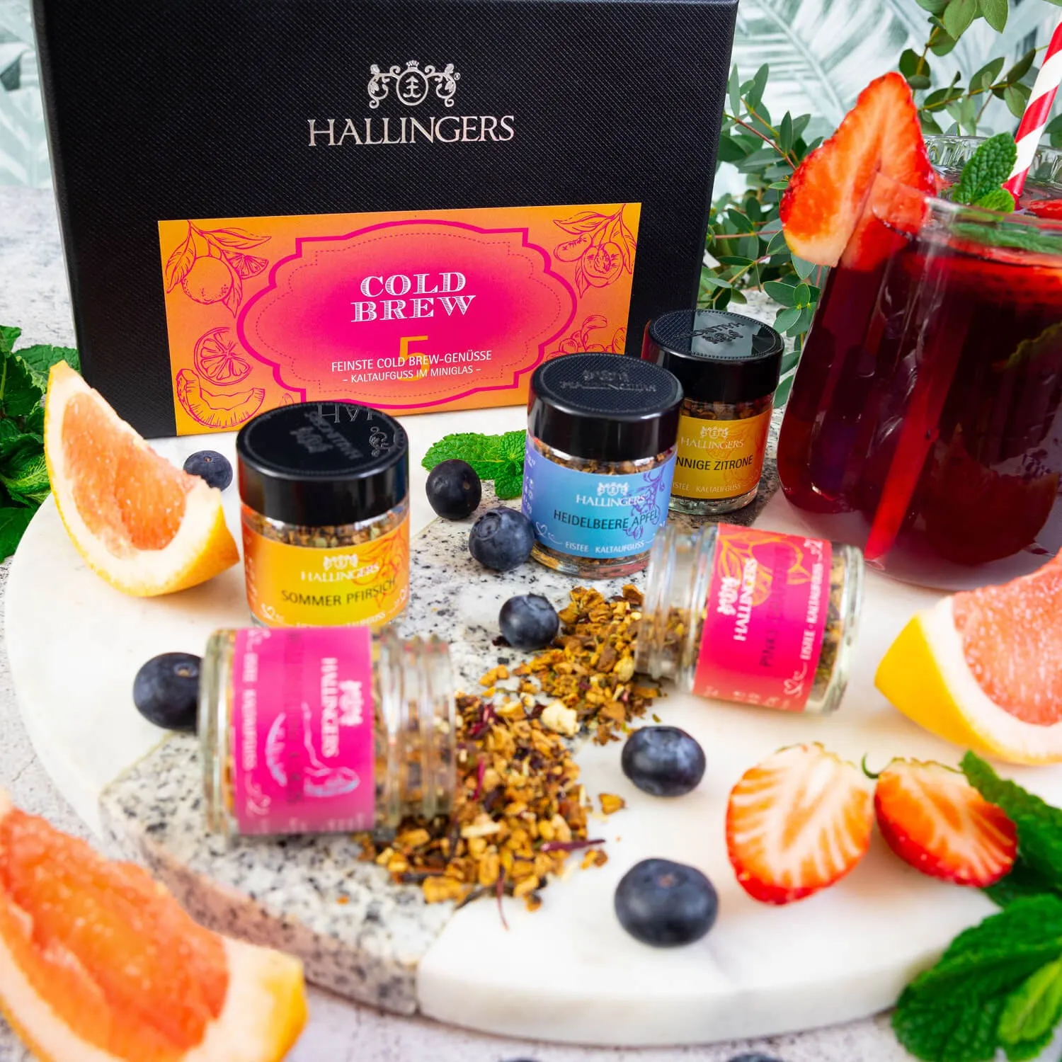 TEE SET IN DER GESCHENKBOX - 5 Sorten premium loser Tee als exklusives Probierset, stilvoll verpackt in einer edlen Geschenkbox mit Rezept-Booklet. Die besondere Geschenkidee für Teeliebhaber, Genießer & entspannte Wohlfühlmomente