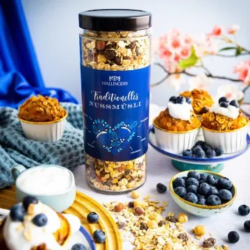 Traditionelles Nuss Müsli - Gourmet-Müsli, frisch aus der Mühle